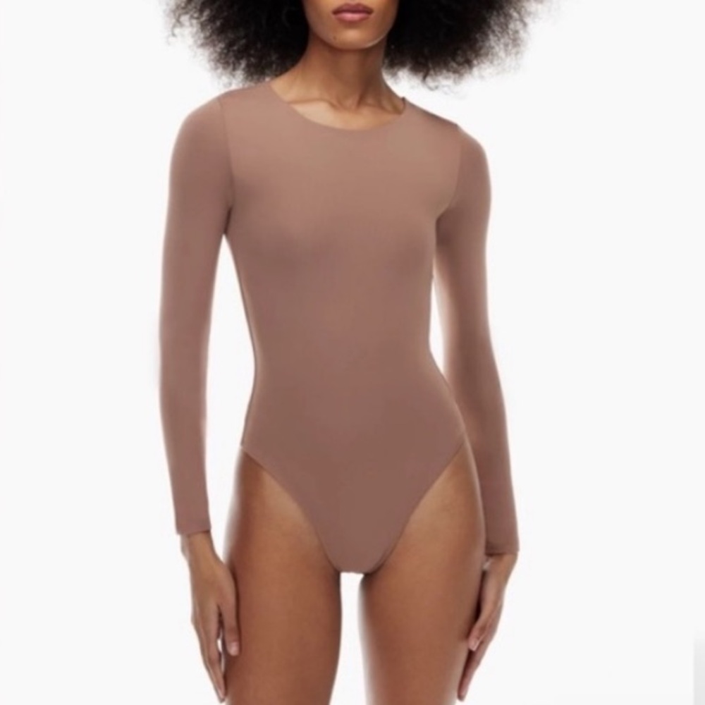 NWT BABATON Contour Crew Long Sleeve Bodysuit Deep Taupe